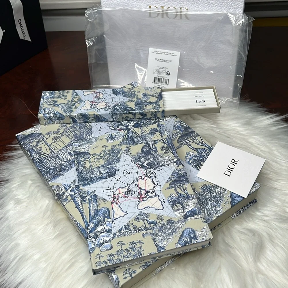 Dior Gift Set Notebook & Pencils Limited Edition Around The World Stationary Set - Picture 6 of 17